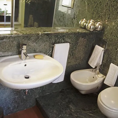 Konukevi Relais Ristori Verona