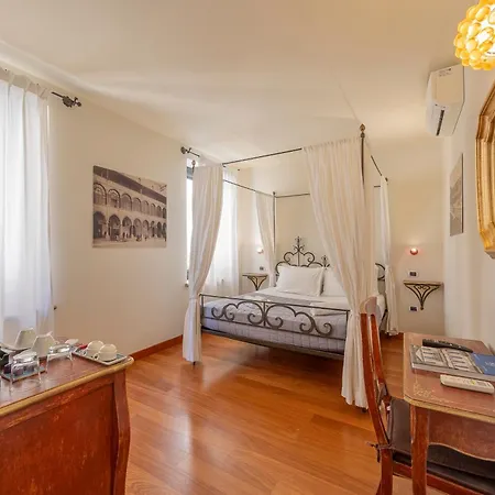 Relais Ristori Konukevi 4*