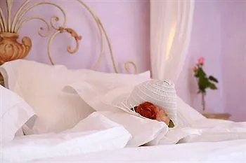 Konukevi Relais Ristori 4*